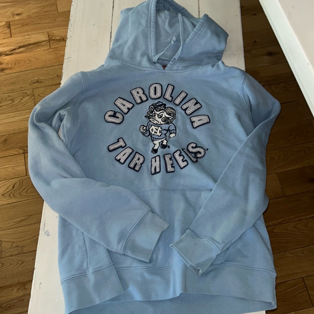 Vintage Carolina Tar Heel sweatshirt size large.